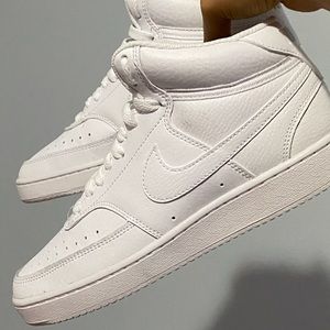 (SOLD) WMNS Nike Court Vision Mid Sneakers